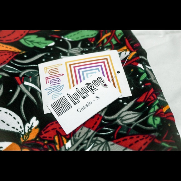 LuLaRoe - Size S Cassie Skirt - Picture 2 of 3